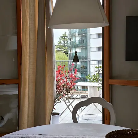 10 Min From The Center - Historic Building -