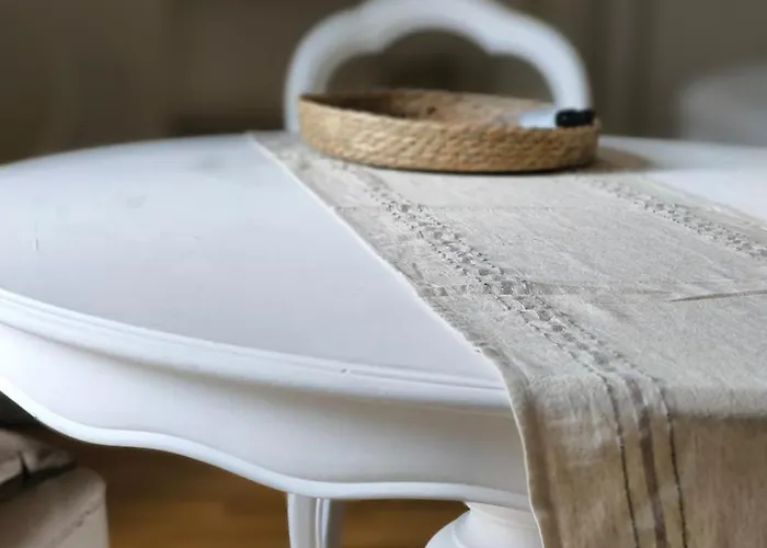 Дом отдыха 10 Min From The Center - Historic Building - *