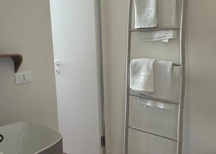 10 Min From The Center - Historic Building - Болонья