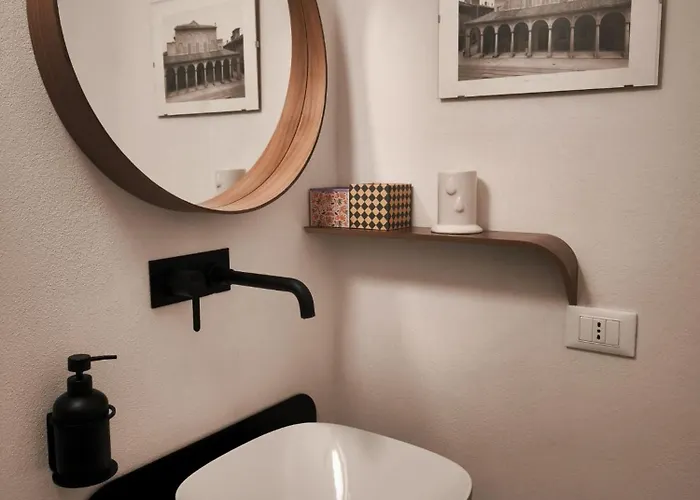 10 Min From The Center - Historic Building - *