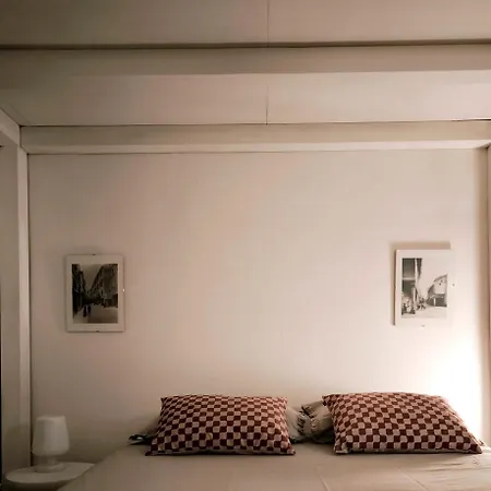 10 Min From The Center - Historic Building - Casa vacanze *