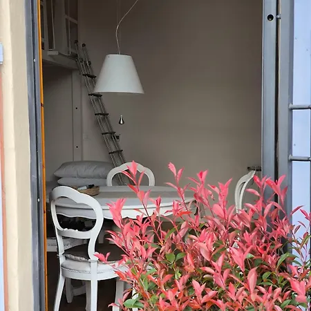 10 Min From The Center - Historic Building - Prázdninový dům *