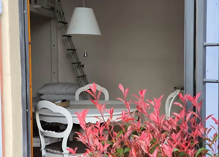 10 Min From The Center - Historic Building - Casa vacanze *